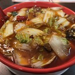 佳佳苑 - 麻辣牛肉刀削麺