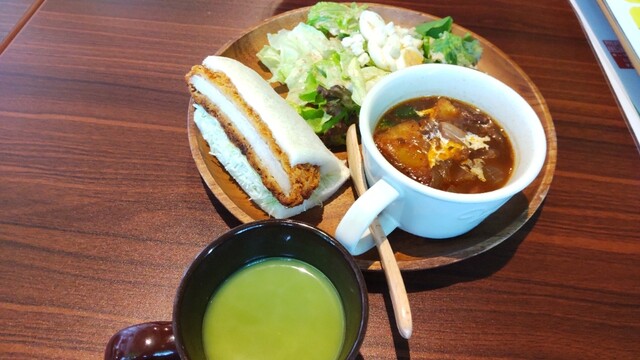 飯屋 移転】sandwich96&96CAFE （サンドイッチ キュウロクアンド