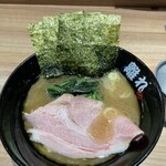 ラーメン武蔵家 HANARE - これから夜勤本番。しっかり食べとこう。