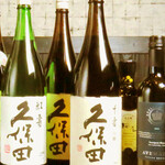 焼肉居酒屋 遊輪 - お肉に合う厳選した日本酒ラインナップ。