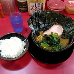 家系ラーメン とらきち家 - ライスセット900円+海苔100円