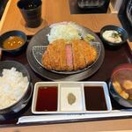 牛カツ京都勝牛 - 料理写真:牛サーロインカツ膳１９６９円。