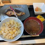 Edo Sushi Dokoro Taichi - 西京焼と五目ちらし