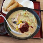 8番らーめん - 料理写真: