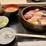 Sushidokoro Aoi - 「にぎり寿司〈1.5人前〉（税込￥1,300）」