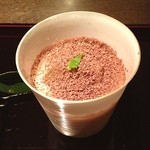 Gen Yamamoto - 100%芋焼酎にお芋、上には77%のカカオとちょっとバジル。まさに焼き芋