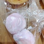 春風堂 工場売店 - クリーム大福