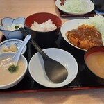 Dompei - とんかつと麦とろのセット定食1500円