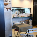 餃子荘いつから だるまや - 店内の様子
