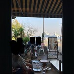 パイ ホリック - この日はちょうどいい気温と湿度でテラス席もいいなぁと思った。ペット連れのお客さん優先みたい。