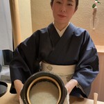 橦木町 しみず - 女将さん、相変わらずお美しい♪