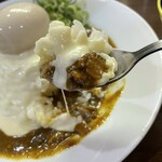 元町通り3丁目 - キーマカレー&ホワイトチーズリフト