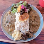 サニーデイ カリーデイ - 料理写真:合い掛けカレープレート