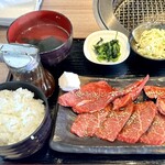 銘特屋 匠 - 焼肉定食　肉2倍