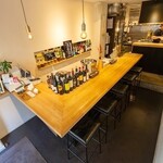 LION ET LAPIN  - 1F内観