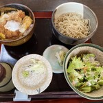 石臼挽き手打ちそば　藤茂登 - 小かつ丼セット