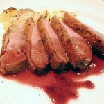 アシェット - ポルト酒もたっぷりの赤ワインソース。