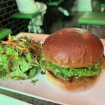 Craft Burger co. - ボリューミーなウエスタンBBQバーガーはソースが甘口スパイシー✩.*˚ ✩⋆*॰¨̮⋆｡˚