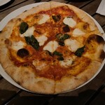 T.Y.HARBOR - 水牛のモッツァレラマルゲリータ