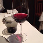 オマージュ - 赤ワイン（銘柄は失念）