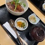 肉ときどき魚 kaimi - ご飯少なめにしてます