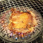 国産牛手切り焼肉 ミート・ミート - 厚切り牛タン