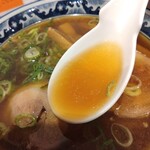 中華そば 喜城苑 - 香り立つスープ