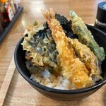 大衆食堂 てんぐ大ホール - 天丼と丼つゆ