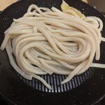 Musashino Udon Kkamitsuke Seimenten - 中盛600gのうどん。