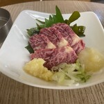 待夢 - 霜降り馬刺し ¥400