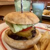 YUMMY BURGER - チーズバーガー（ポテト付きで1400円）