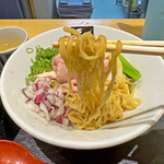 超純水採麺 天国屋 - 比内地鶏脂と二ヶ月半冷凍熟成魯山人醤油のタレが激ウマ