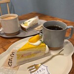 8 - 『紅茶(HOT)』
      『秋のショートケーキタルト』