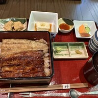 菊水楼 うな菊 ホテル椿山荘東京店 -  菊水楼 うな菊 ホテル椿山荘東京店 -