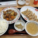 餃子の王将 - 酢豚の中華セット