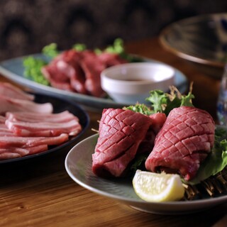 Delicious meat from Okinawa! High quality [Okinawa Wagyu beef] and [Agu pork]