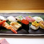 鮨 味輝 - 料理写真:【おまかせ握り　１０貫】１９８０円　自慢の鮨をお楽しみください。