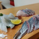 Tanga Yatai Sushi Manten - ふぐ、さんま、シマアジかな？