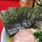 末広家 - 海苔増しは5枚150円。