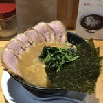 Tsubame Ramen YUKI - 家系チャーシューメン