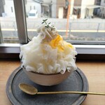 カフェ+スタジオ フラット - 料理写真:横からの図