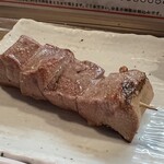 もつ焼き ウッチャン 新宿思い出横丁 - レバー（肝臓）　210円