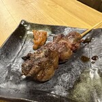 Sakaba Bi-Toru - 鶏レバー串　190円