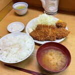 とんかつ山家 - 上ロースカツ定食（1350円）