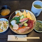 すし藤乃 - 料理写真:海鮮丼¥1100-