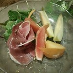 楓 - 生ハムフルーツ
      