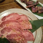 炭火焼肉　仙牛 - 