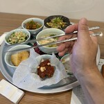 韓国定食屋 人参 - 相変わらず鉄の箸が重い(^^;;