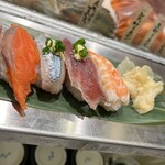 h Sushi Uogashinihonichi - 旬ランチセット（10貫＋お味噌汁）
      1180円