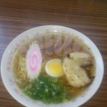 昔から変わんないお味でした。　中華そば